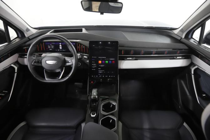 Geely Atlas II с пробегом 2024 года, цена 2 849 000 рублей, 18300 км, внедорожник, Автокод Объявления