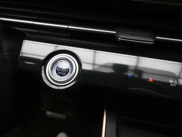 Omoda C5 I Рестайлинг с пробегом 2024 года, цена 1 839 000 рублей, 4448 км, внедорожник, Автокод Объявления