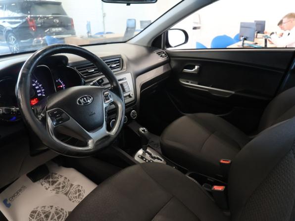 Kia Rio III Рестайлинг с пробегом 2016 года, цена 895 000 рублей, 196143 км, седан, Автокод Объявления