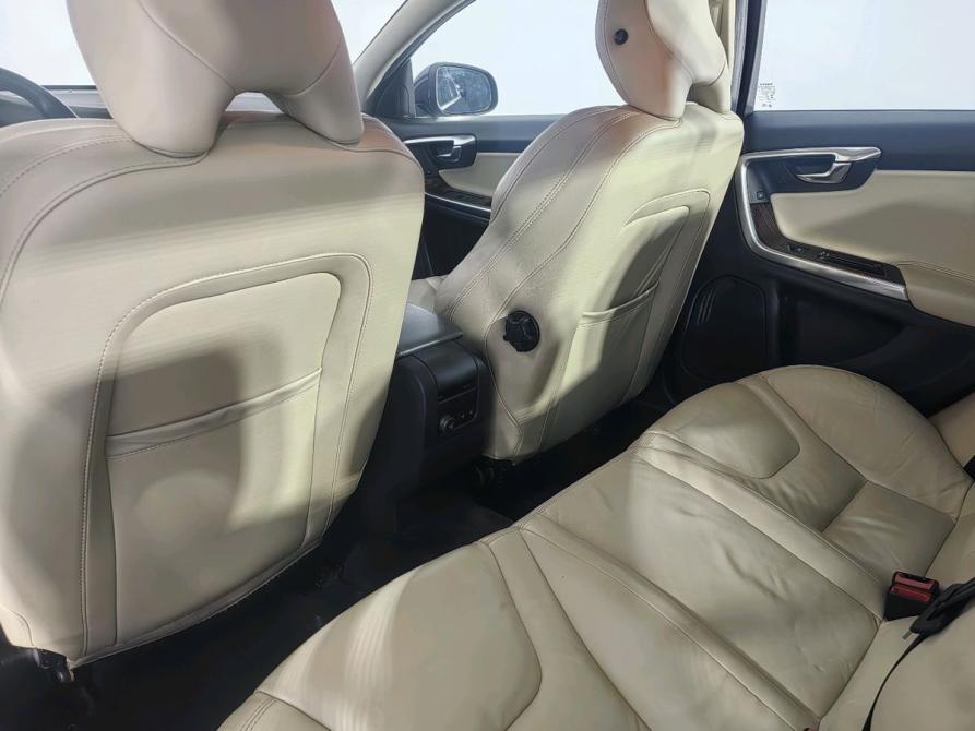 Volvo S60 II Рестайлинг Санкт-Петербург  - изображение 21