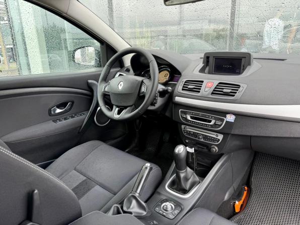 Renault Megane III с пробегом 2010 года, цена 620 000 рублей, 299034 км, универсал, Автокод Объявления