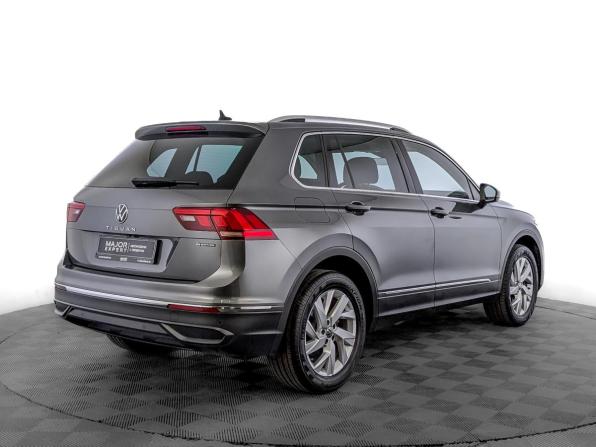 Volkswagen Tiguan II Рестайлинг с пробегом 2021 года, цена 3 650 000 рублей, 62212 км, внедорожник, Автокод Объявления
