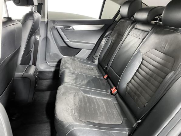 Volkswagen Passat B7 с пробегом 2011 года, цена 744 000 рублей, 223499 км, седан, Автокод Объявления