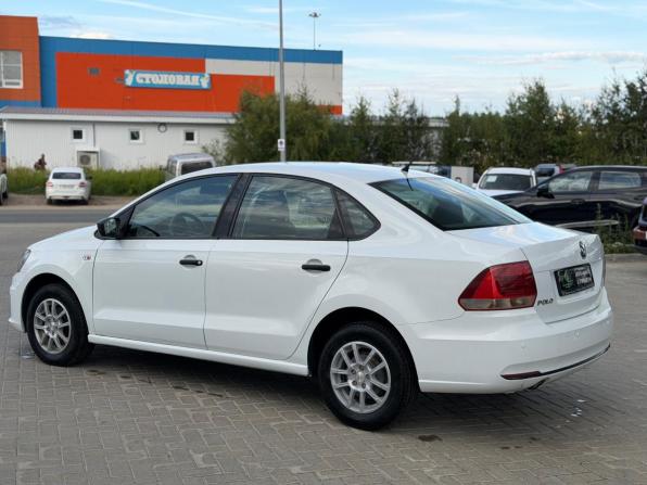 Volkswagen Polo V Рестайлинг с пробегом 2015 года, цена 850 000 рублей, 135935 км, седан, Автокод Объявления