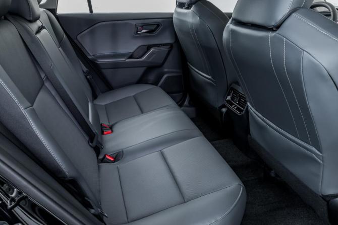Toyota RAV4 VI (XA60) с пробегом 2026 года, цена 4 500 000 рублей, 14 км, внедорожник, Автокод Объявления