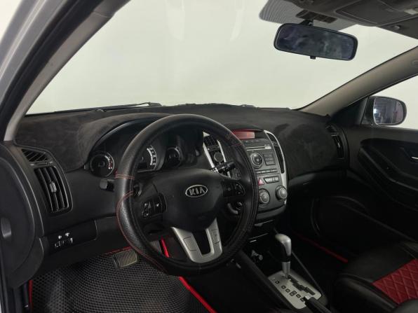Kia Ceed I с пробегом 2010 года, цена 620 000 рублей, 271832 км, хэтчбек, Автокод Объявления