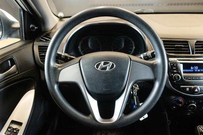 Hyundai Solaris I Рестайлинг с пробегом 2016 года, цена 1 089 000 рублей, 142435 км, седан, Автокод Объявления