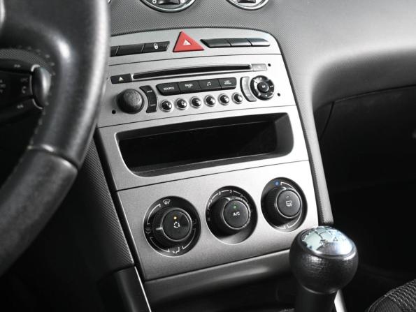 Peugeot 408 I с пробегом 2014 года, цена 699 000 рублей, 237776 км, седан, Автокод Объявления
