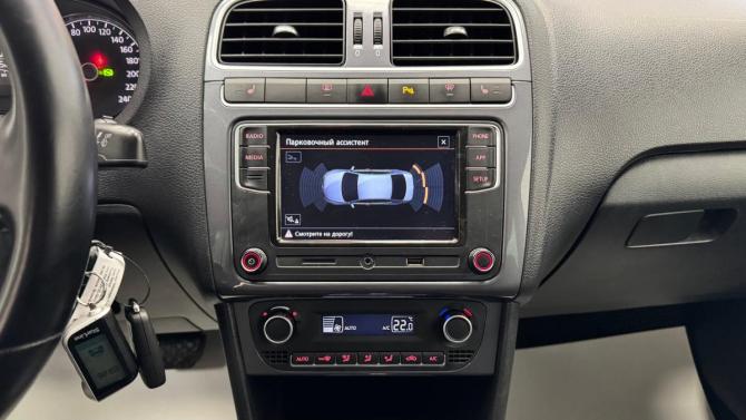 Volkswagen Polo V Рестайлинг с пробегом 2019 года, цена 1 299 500 рублей, 62504 км, седан, Автокод Объявления