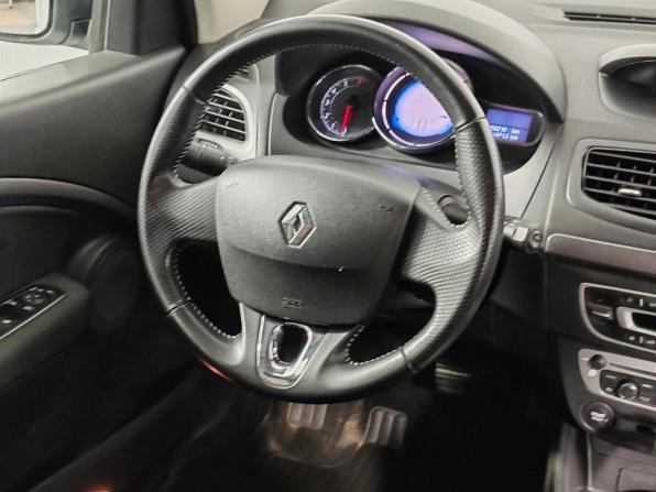 Renault Megane III Рестайлинг с пробегом 2013 года, цена 699 000 рублей, 158217 км, хэтчбек, Автокод Объявления
