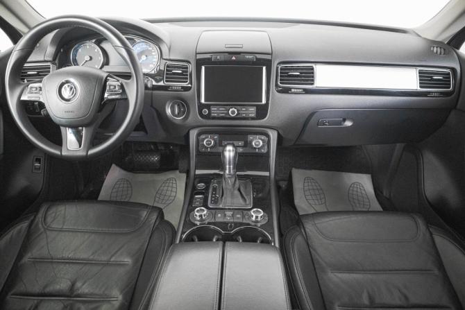 Volkswagen Touareg II с пробегом 2010 года, цена 1 899 000 рублей, 367000 км, внедорожник, Автокод Объявления