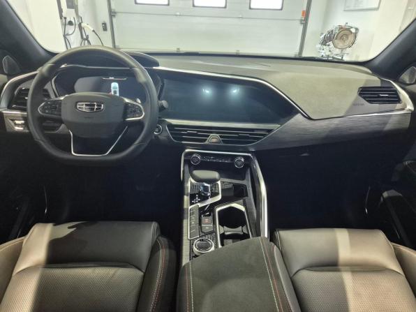 Geely Tugella I Рестайлинг с пробегом 2023 года, цена 2 899 000 рублей, 34408 км, внедорожник, Автокод Объявления