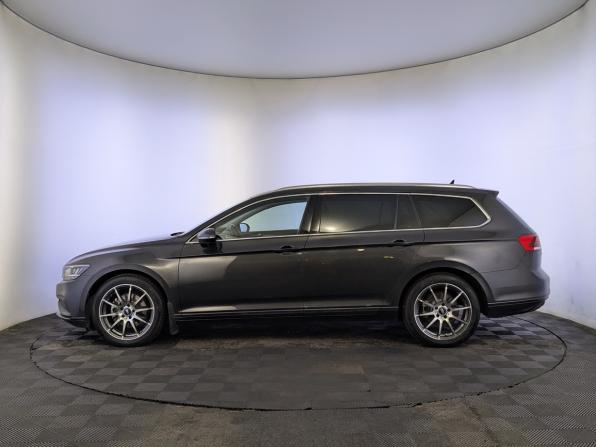 Volkswagen Passat B8 Рестайлинг с пробегом 2021 года, цена 2 400 000 рублей, 119320 км, универсал, Автокод Объявления