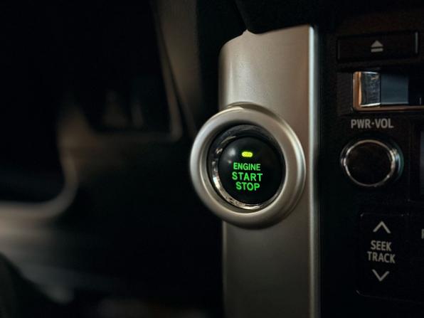 Toyota Land Cruiser Prado 150 Series с пробегом 2010 года, цена 2 607 000 рублей, 268380 км, внедорожник, Автокод Объявления