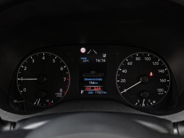 Toyota Yaris IV с пробегом 2021 года, цена 1 198 000 рублей, 77021 км, хэтчбек, Автокод Объявления
