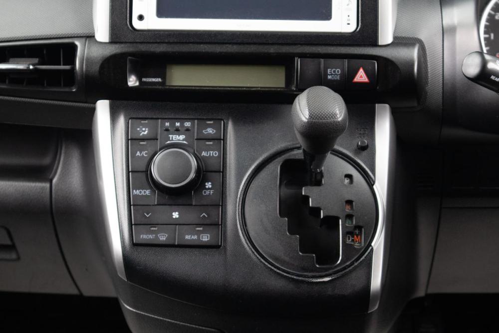 Toyota Wish II Рестайлинг Оренбург  - изображение 13