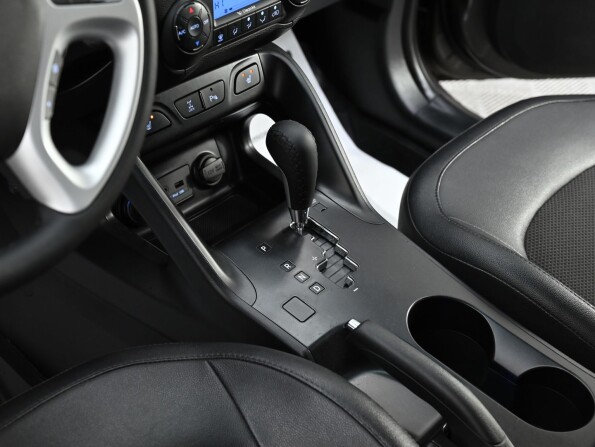 Hyundai ix35 I Рестайлинг с пробегом 2013 года, цена 1 049 000 рублей, 132000 км, внедорожник, Автокод Объявления