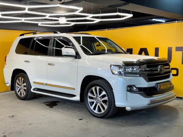 Toyota Land Cruiser 200 Series Рестайлинг 2 с пробегом 2019 года, цена 7 999 000 рублей, 150000 км, внедорожник, Автокод Объявления