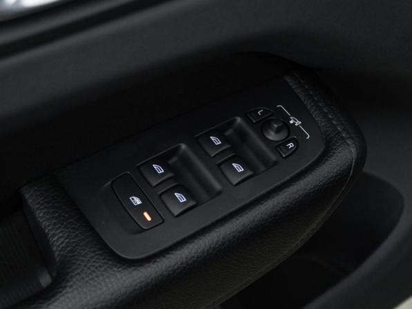 Volvo XC60 II с пробегом 2018 года, цена 3 394 444 рубля, 112528 км, внедорожник, Автокод Объявления