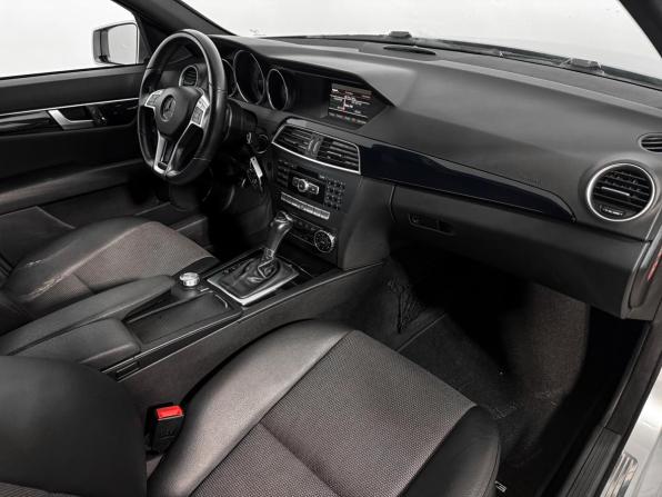 Mercedes-Benz C-Класс III (W204) Рестайлинг с пробегом 2013 года, цена 1 450 000 рублей, 140800 км, седан, Автокод Объявления