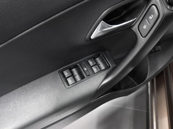 Volkswagen Polo V Рестайлинг с пробегом 2020 года, цена 1 245 000 рублей, 149288 км, седан, Автокод Объявления