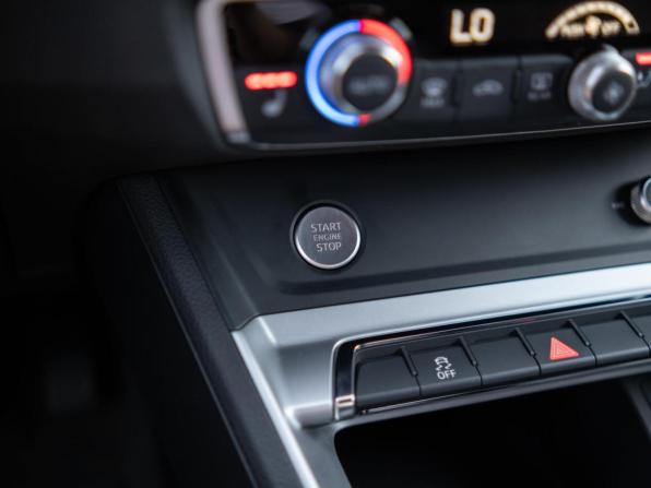 Audi Q3 II (F3) с пробегом 2019 года, цена 2 649 000 рублей, 59668 км, внедорожник, Автокод Объявления