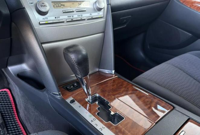 Toyota Camry VI (XV40) Рестайлинг с пробегом 2010 года, цена 975 000 рублей, 202817 км, седан, Автокод Объявления