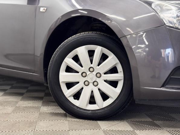 Chevrolet Cruze I с пробегом 2010 года, цена 660 000 рублей, 174252 км, седан, Автокод Объявления