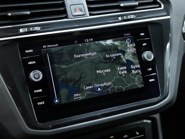 Volkswagen Tiguan II Рестайлинг с пробегом 2022 года, цена 3 500 000 рублей, 38073 км, внедорожник, Автокод Объявления