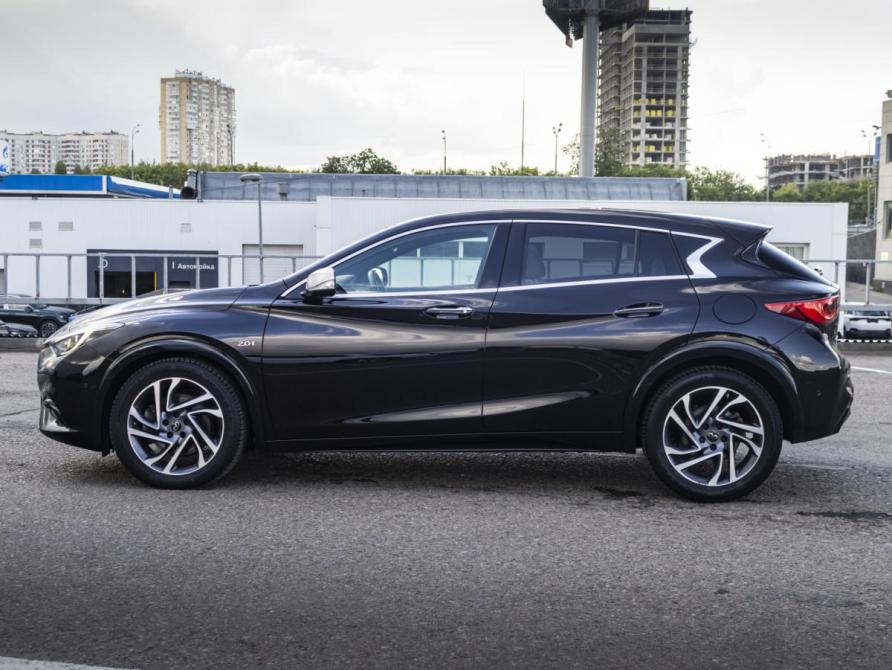 Infiniti Q30 Москва  - изображение 9