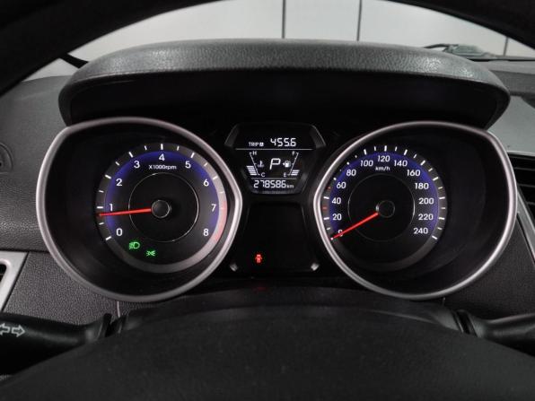 Hyundai Elantra V (MD) Рестайлинг с пробегом 2015 года, цена 1 169 000 рублей, 278586 км, седан, Автокод Объявления