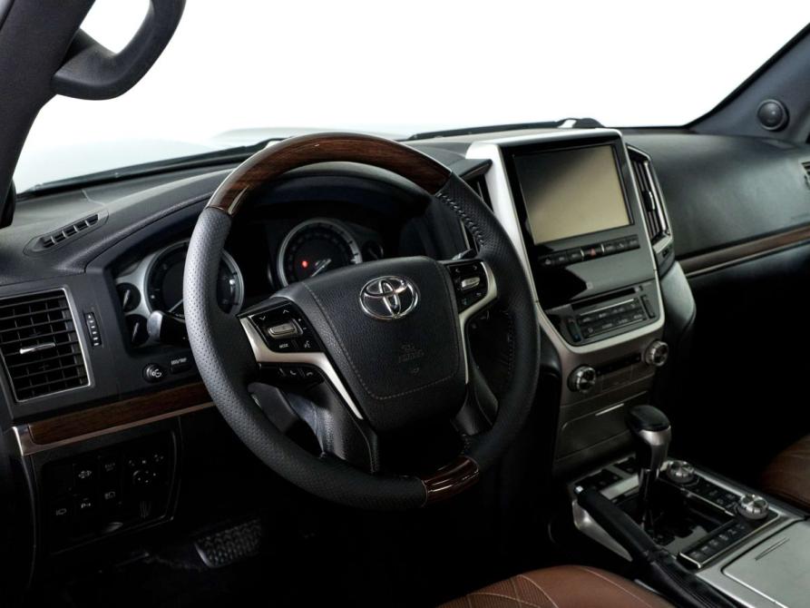 Toyota Land Cruiser 200 Series Рестайлинг 2 Санкт-Петербург  - изображение 19