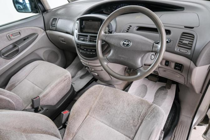 Toyota Estima II с пробегом 2002 года, цена 849 000 рублей, 248000 км, минивэн, Автокод Объявления