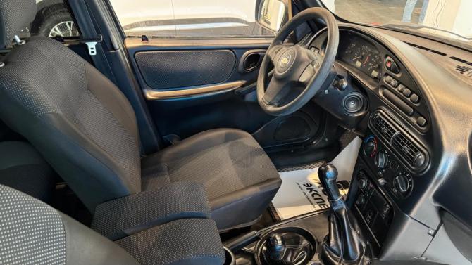 Chevrolet Niva I Рестайлинг с пробегом 2015 года, цена 535 000 рублей, 165825 км, внедорожник, Автокод Объявления