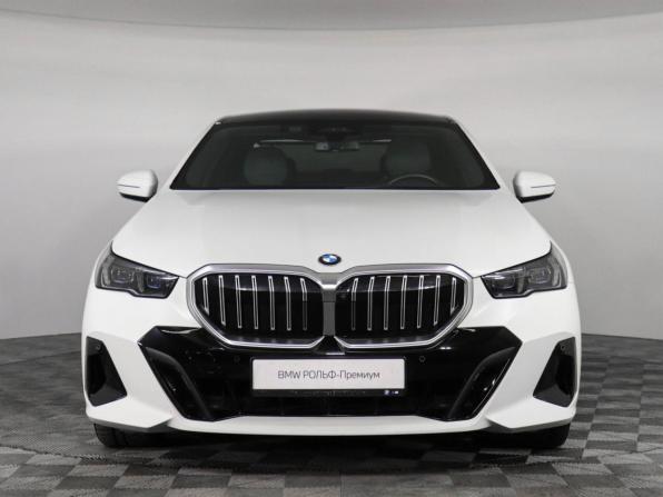 BMW 5 серии VIII (G60/G61/G68) с пробегом 2023 года, цена 6 700 000 рублей, 40682 км, седан, Автокод Объявления