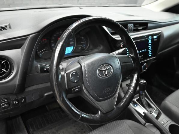 Toyota Corolla XI (E160 E170 E180) Рестайлинг 1 с пробегом 2018 года, цена 1 800 000 рублей, 110054 км, седан, Автокод Объявления