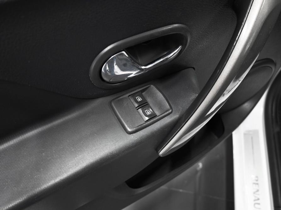 Renault Logan II Рестайлинг Тверь  - изображение 19