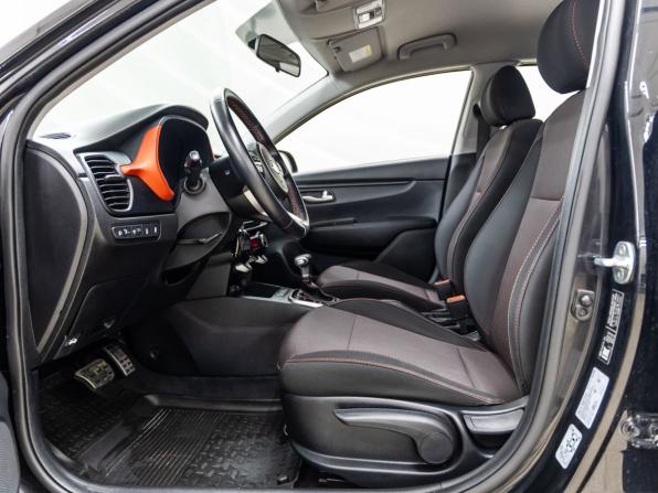 Kia Rio IV Рестайлинг с пробегом 2020 года, цена 1 638 000 рублей, 72019 км, хэтчбек, Автокод Объявления