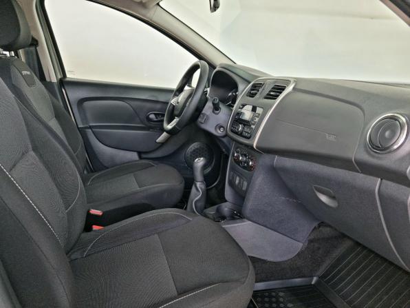 Renault Sandero II Рестайлинг с пробегом 2020 года, цена 1 499 000 рублей, 28450 км, хэтчбек, Автокод Объявления