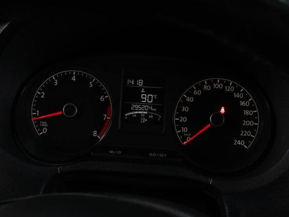 Volkswagen Polo V Рестайлинг с пробегом 2016 года, цена 777 000 рублей, 295204 км, седан, Автокод Объявления