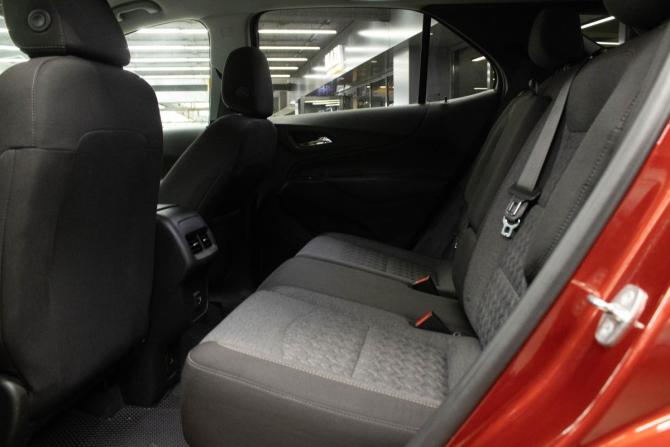 Chevrolet Equinox III Рестайлинг с пробегом 2022 года, цена 2 679 000 рублей, 30981 км, внедорожник, Автокод Объявления
