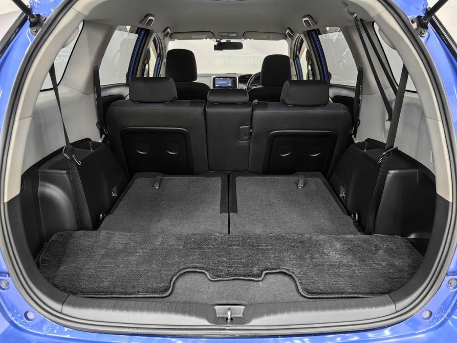 Toyota Wish II Рестайлинг Новосибирск  - изображение 17