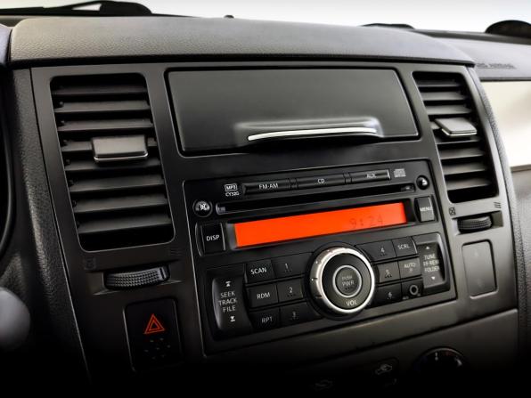 Nissan Tiida I Рестайлинг с пробегом 2013 года, цена 975 000 рублей, 85346 км, хэтчбек, Автокод Объявления