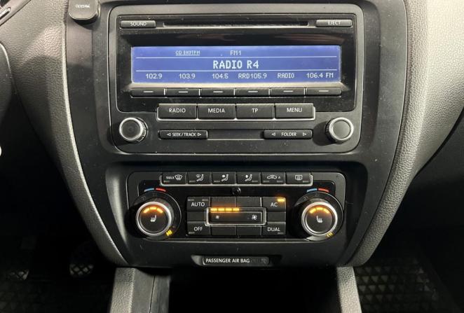Volkswagen Jetta V с пробегом 2011 года, цена 650 000 рублей, 240000 км, седан, Автокод Объявления