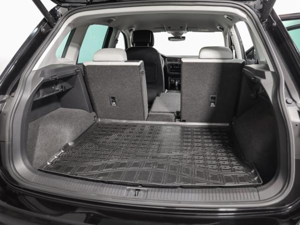 Volkswagen Tiguan II с пробегом 2019 года, цена 2 499 000 рублей, 95672 км, внедорожник, Автокод Объявления