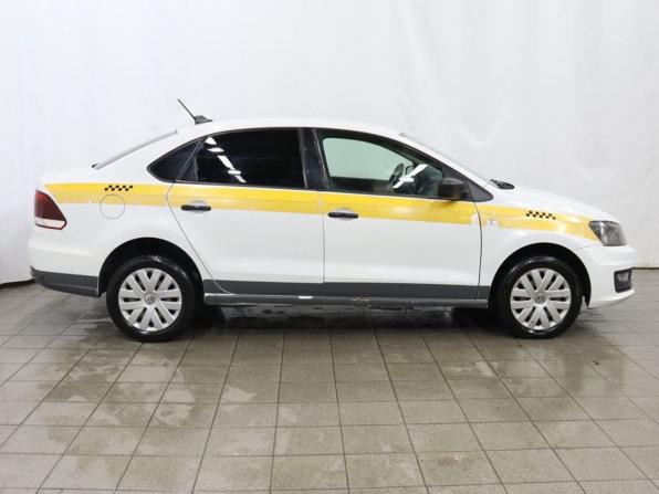 Volkswagen Polo V Рестайлинг с пробегом 2019 года, цена 530 000 рублей, 304324 км, седан, Автокод Объявления