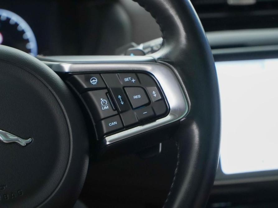 Jaguar F-Pace I Москва  - изображение 15