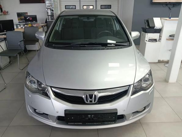 Honda Civic VIII Рестайлинг с пробегом 2010 года, цена 749 900 рублей, 230000 км, седан, Автокод Объявления