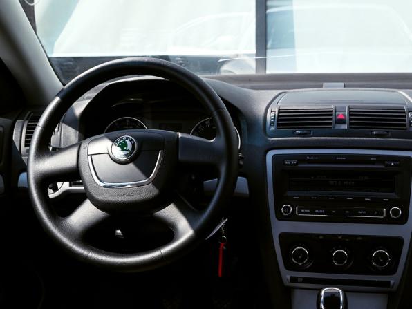 Skoda Octavia II (A5) Рестайлинг с пробегом 2012 года, цена 799 000 рублей, 184416 км, лифтбек, Автокод Объявления
