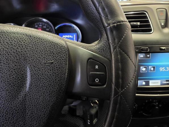 Renault Sandero II с пробегом 2014 года, цена 480 000 рублей, 143454 км, хэтчбек, Автокод Объявления